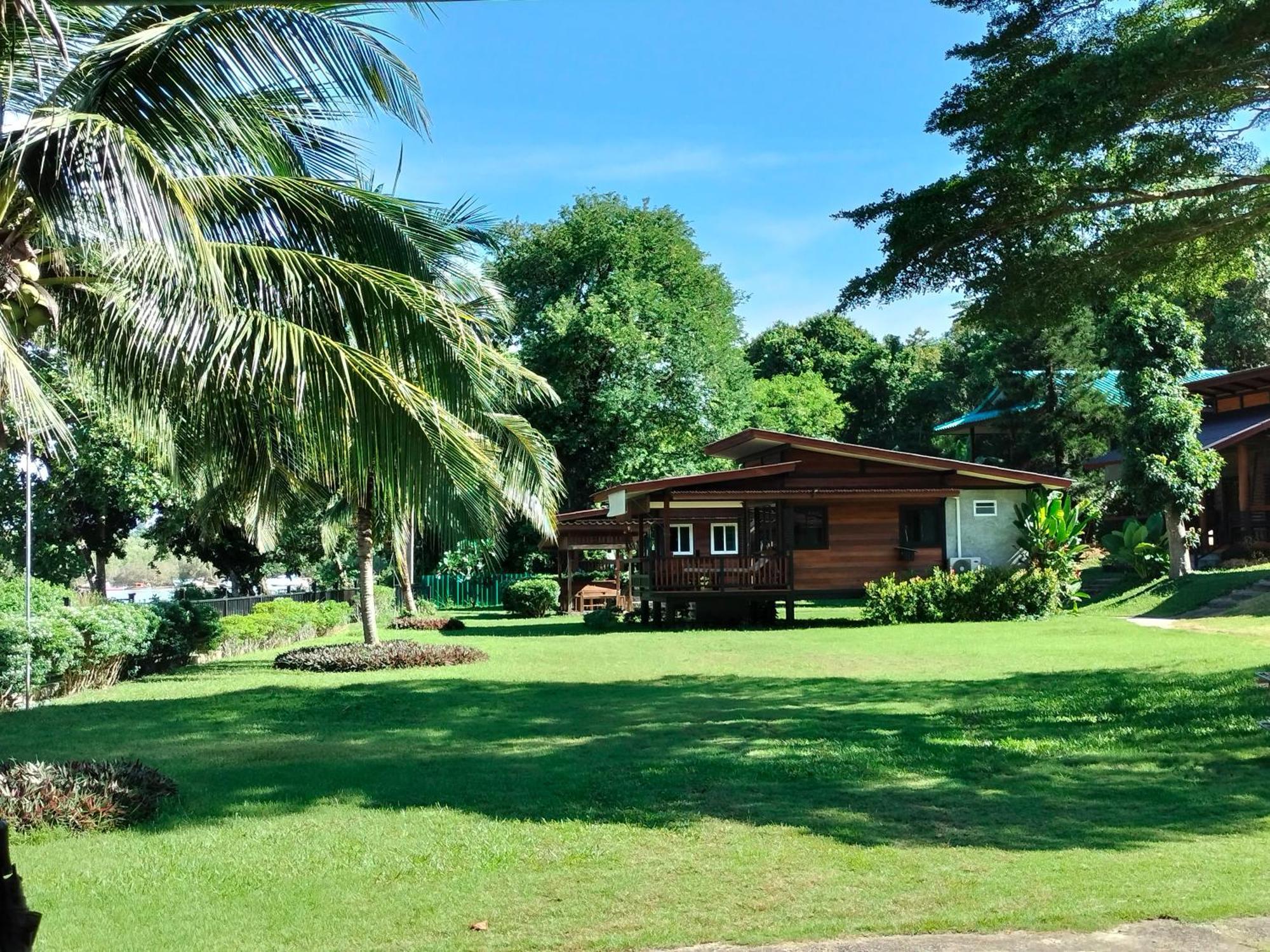 Suntisook Resort Ko Yao Noi Luaran gambar